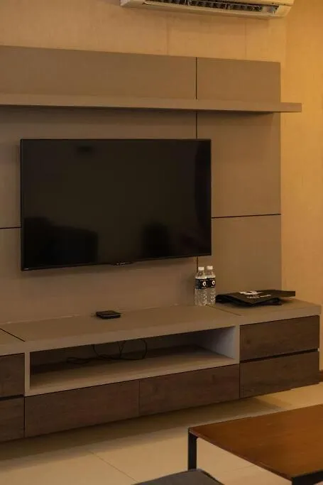Deluxe Seaview Suite King Bed By The Only Bnb Tanjung Tokong Apartmán